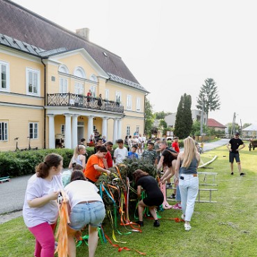 Stavanie maja 14